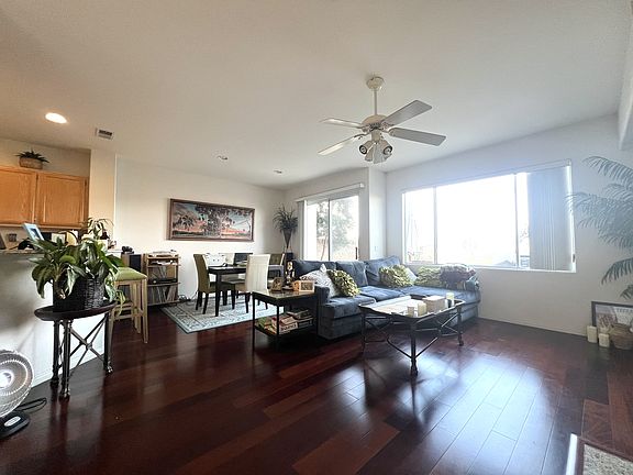 4th image of 10948 Ivy Hill Dr Unit 6
