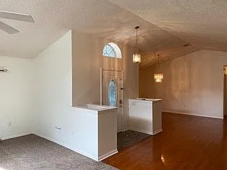 Building Photo - 11365 Silverwood Ct