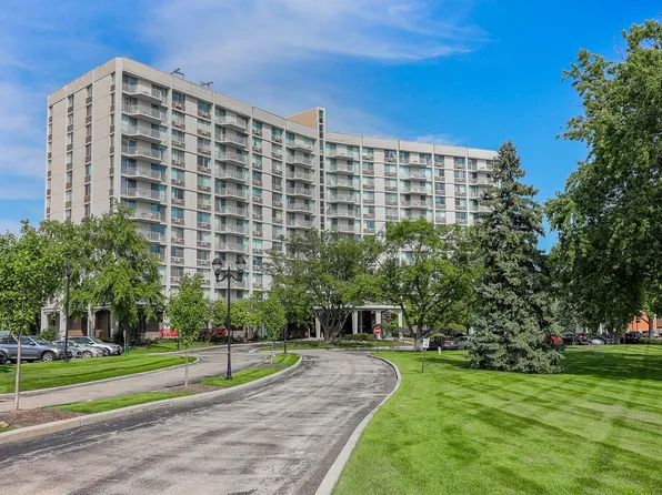 20 N Tower Rd APT 12F, Oak Brook, IL 60523