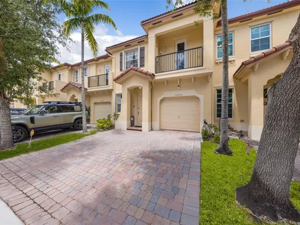 12995 SW 133rd Ter, Miami, FL 33186