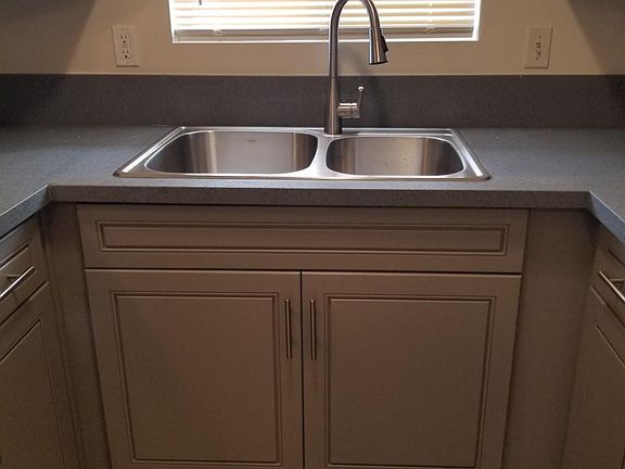 3rd image of 3860 W 132nd St #C