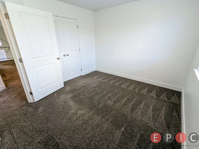 566 Lewski Lane - Residential — Photo 7