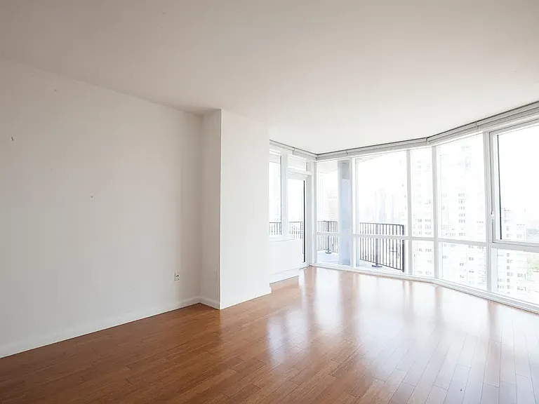 66 Rockwell Pl #16A — Photo 4
