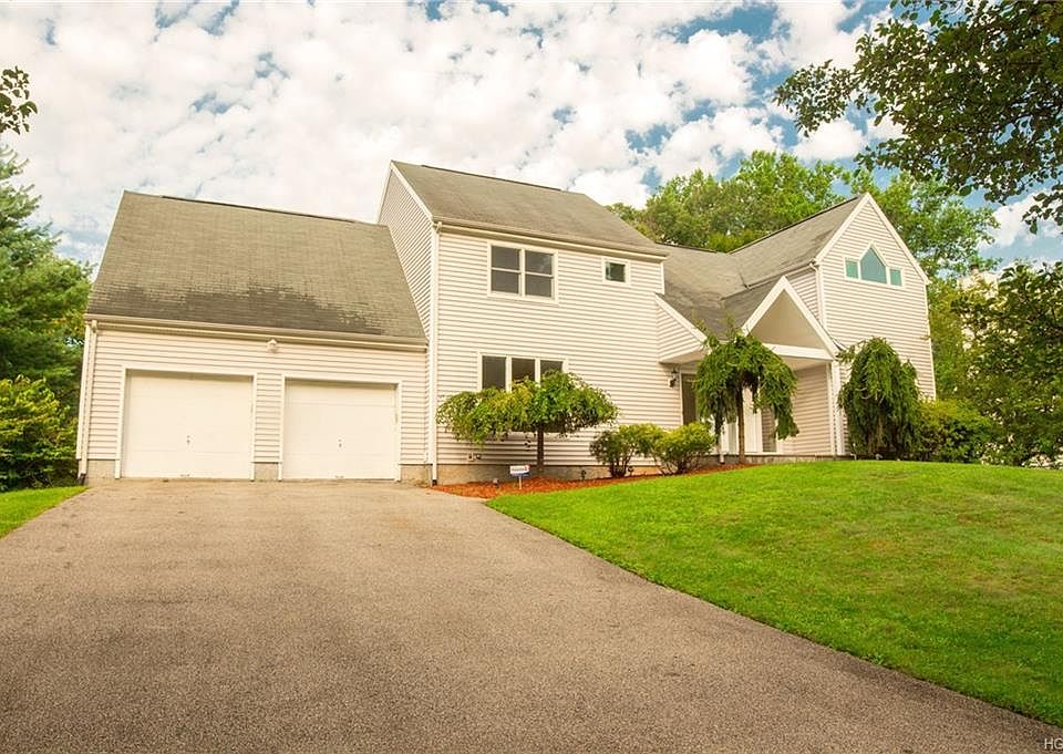 1st image of 62 Dimond Ave