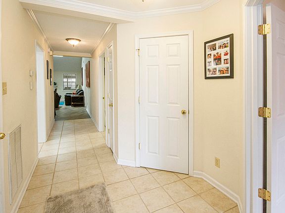 4th image of 8619 Batavia Way
