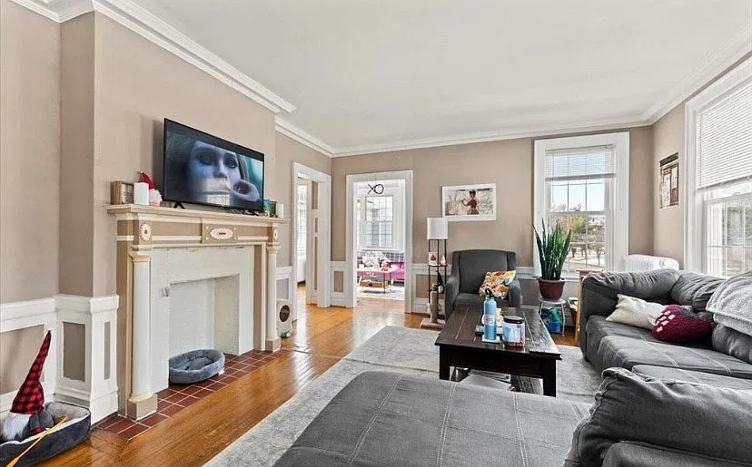 3 bed, 1400 sqft, $2,195 — Photo 3