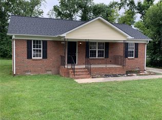 504 Abington Dr, Greensboro, NC 27401