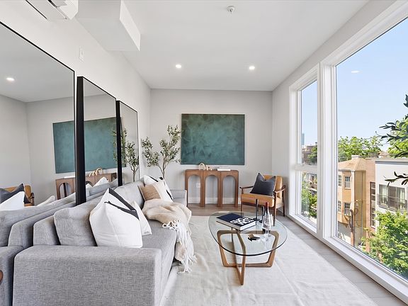 5th image of 134 New York Ave #3