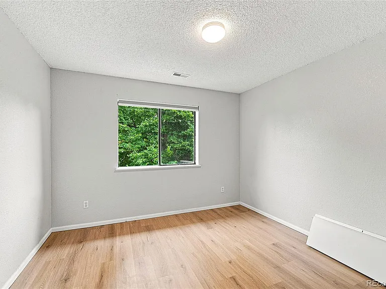 6242 Willow Ln — Photo 11