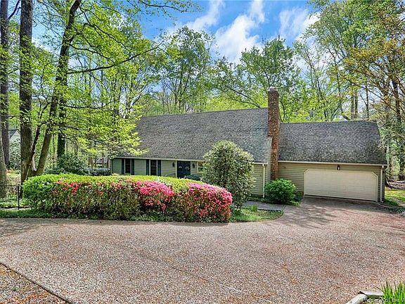3rd image of 108 Edgewood Ln