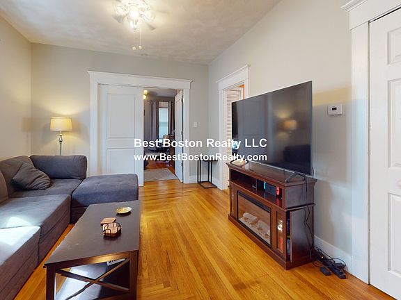 5th image of 15 Henry St #1