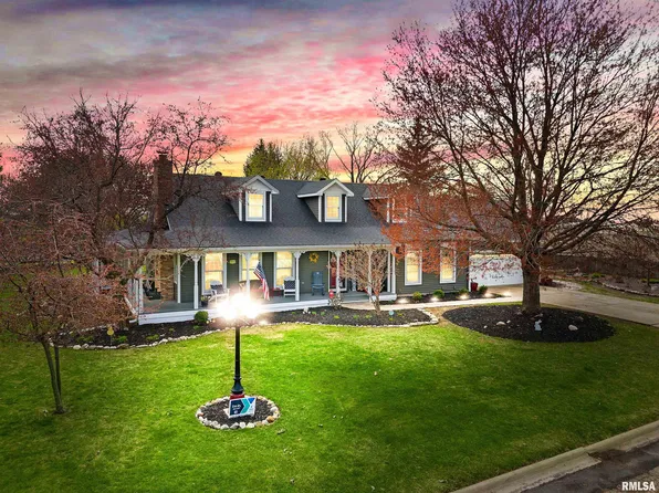 310 W Southgate Dr, Elmwood, IL 61529