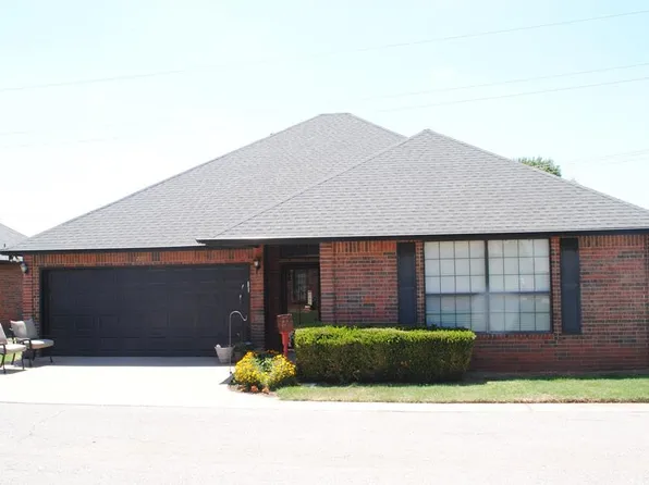 1229 N Canyon Way, Guthrie, OK 73044