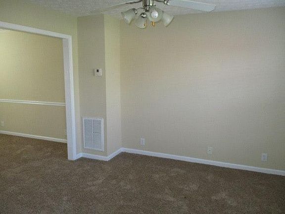 3rd image of 510 Whitewater Ln