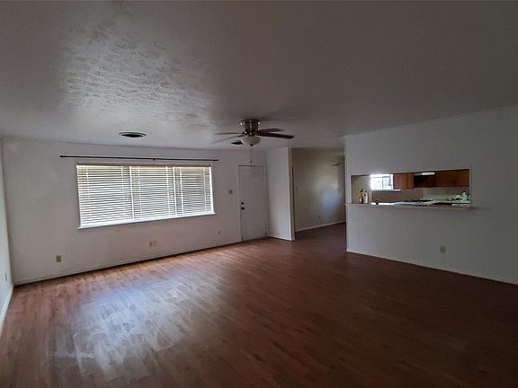 4th image of 13102 Corpus Christi St