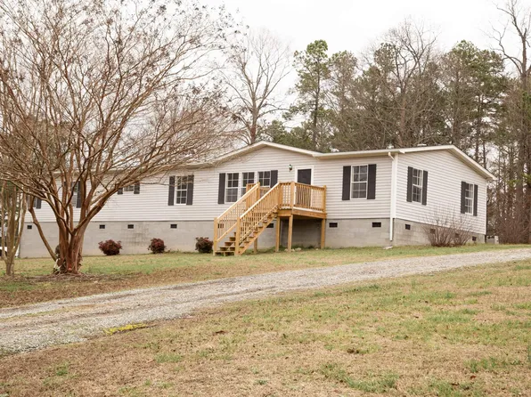 205 Spring Ln, Henderson, NC 27537