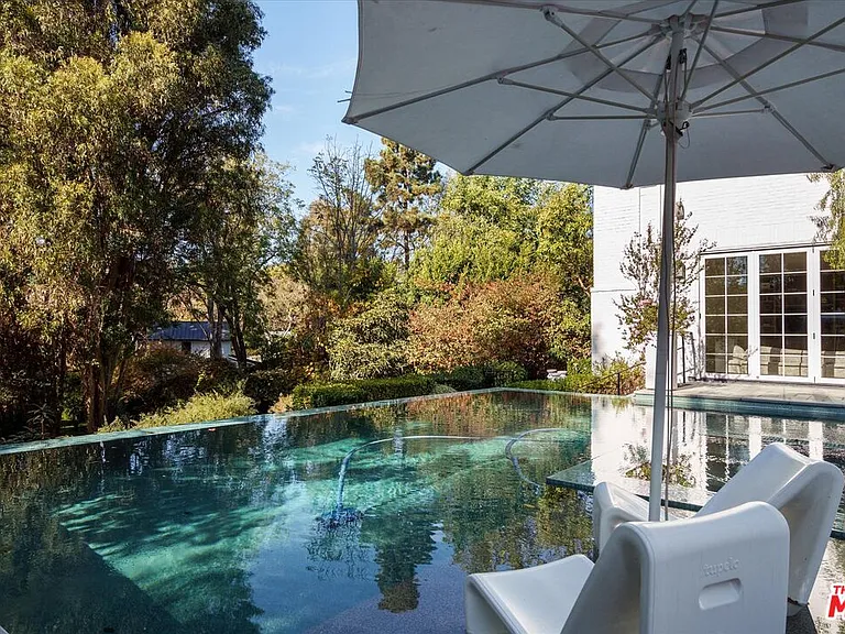 11579 W Sunset Blvd — Photo 25