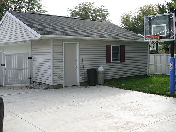 Garage/Backyard