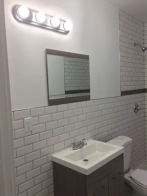 Rented by Metroline Realty | media 5