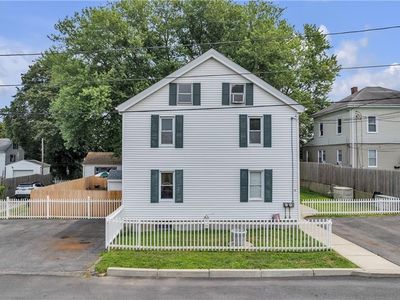 39 Church St, Cranston, RI, 02920