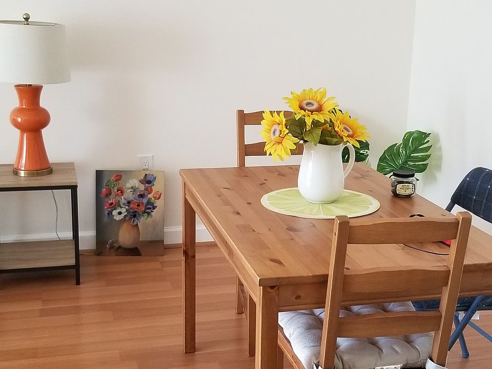 1st image of 2700 Bayshore Blvd APT 1211