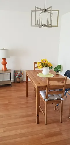 2700 Bayshore Blvd Photo 1