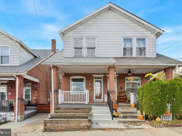 63 Edgewood St, Pottstown, PA 19464