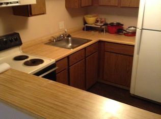 1065 Memorial Ave APT 4, West Springfield, MA 01089