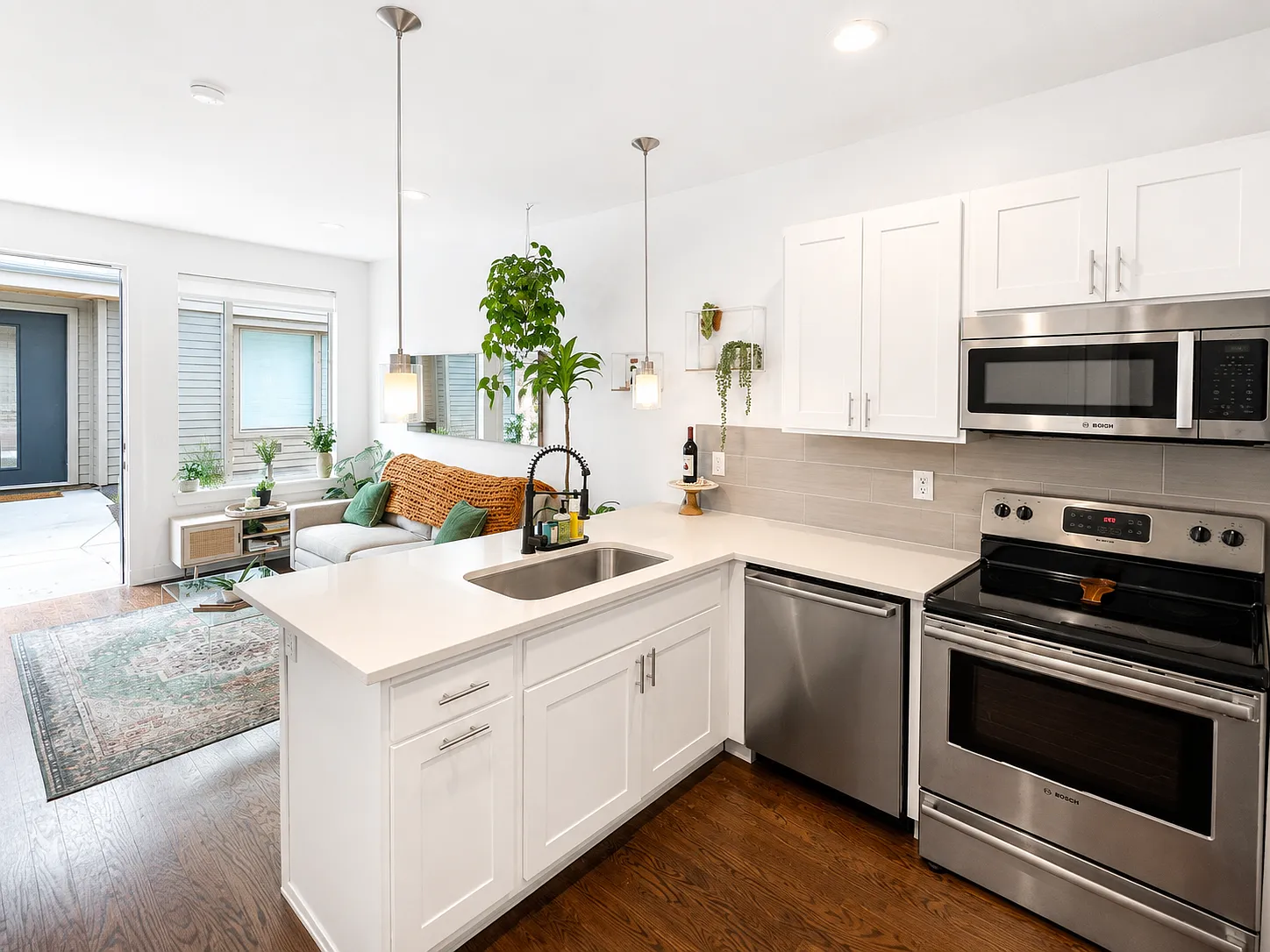 2108 Decatur St — Photo 3