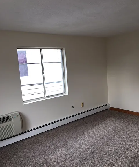 258 Ash St #3 — Photo 2