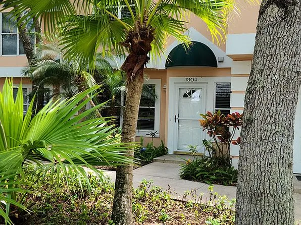 1304 Coral Park Ln, Vero Beach, FL 32963
