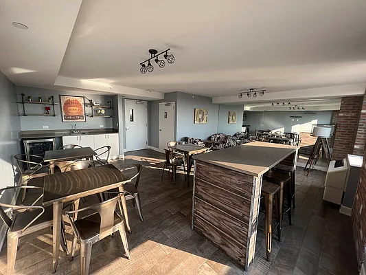 Rented by Bruma Realty LLC | media 11