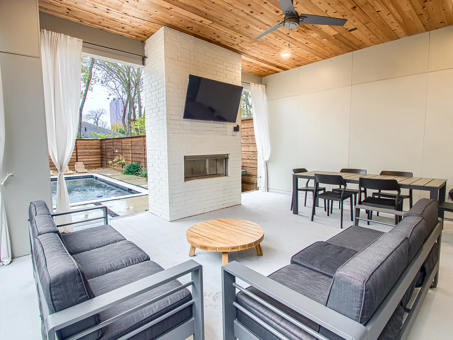 3 bed, 2297 sqft, $10,000 — Photo 4