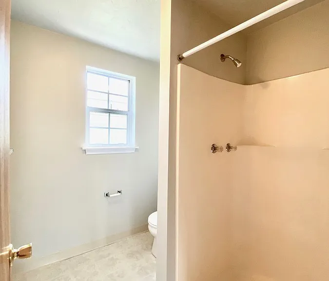 Apple Valley Dr — Photo 25