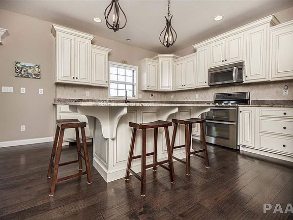 4th image of 6220 W Diversey Ct