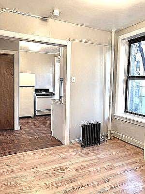 4th image of 121 Henry St APT 11