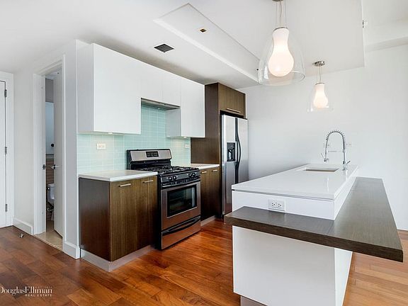5th image of 217 51st Ave APT 1008