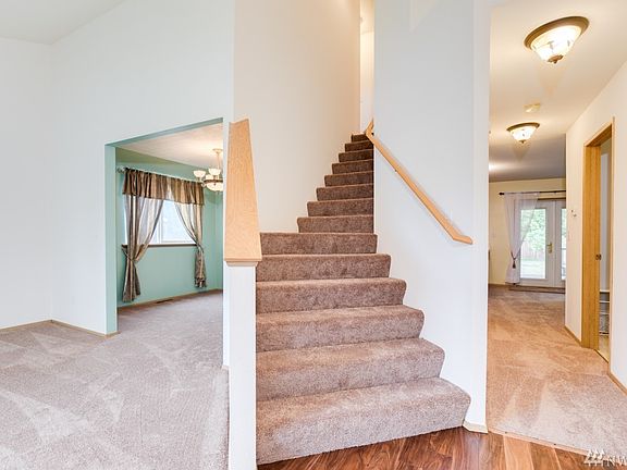 3rd image of 9512 219th Street Ct E