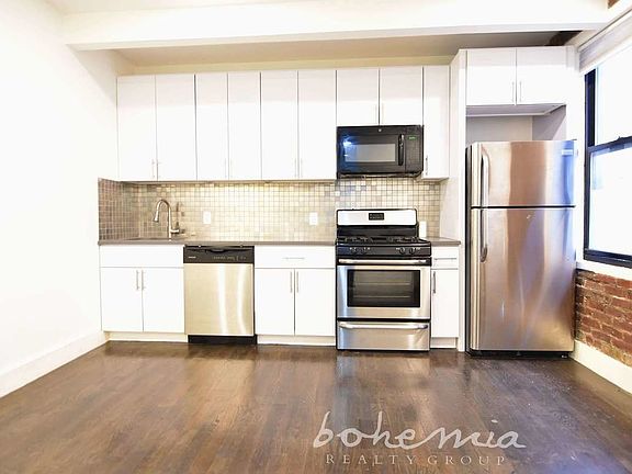 3rd image of 150 W 140th St #H1