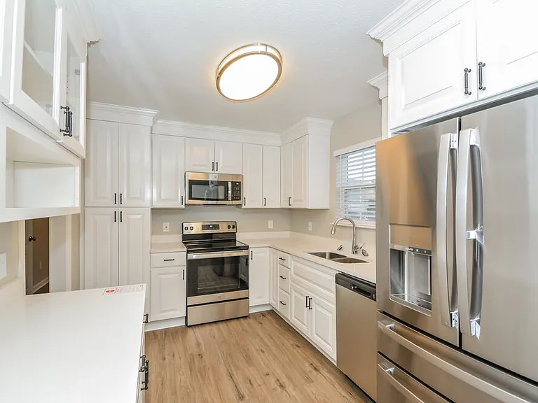 3338 Meadowhill Dr — Photo 6