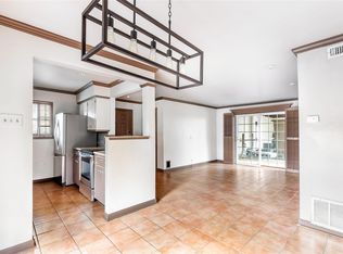 2744 Briarhurst Dr APT 51, Houston, TX 77057