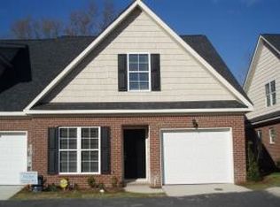808 Landing Dr, Model Grovetown, GA --