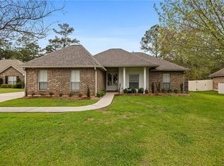 571 Autumn Wind Ln, Mandeville, LA 70471