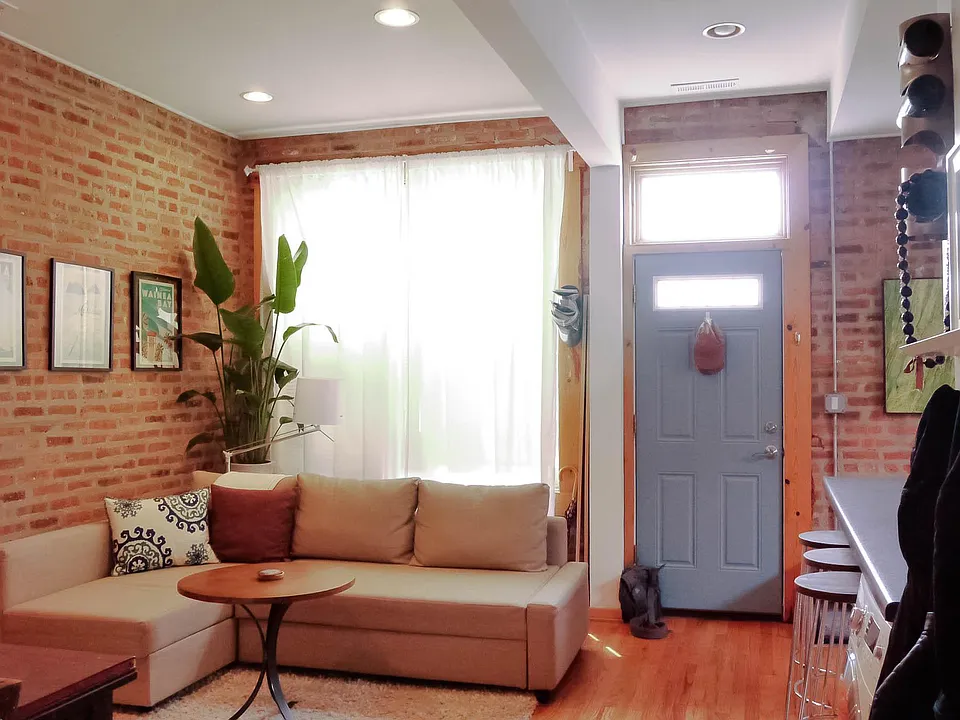 940 N Damen Ave #1R