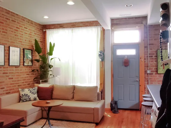 940 N Damen Ave APT 1R, Chicago, IL 60622