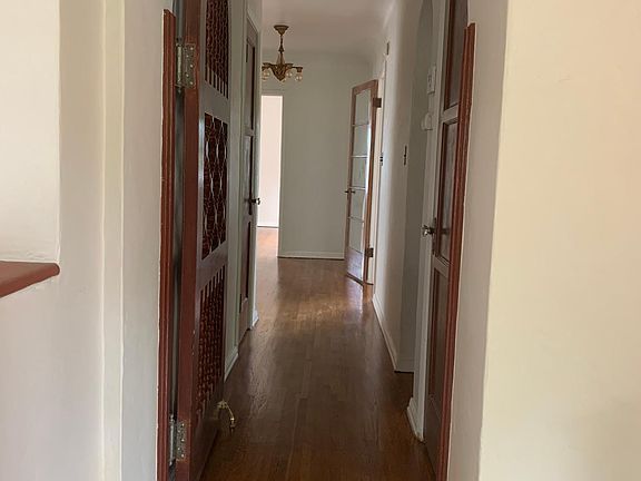 2nd image of 1041 S Crescent Heights Blvd #2