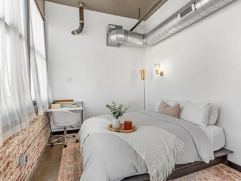 Reach Lofts — Photo 27