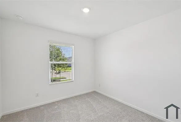 1629 Lercara Ln — Photo 15