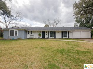 2103 Bon Aire Ave, Victoria, TX 77901