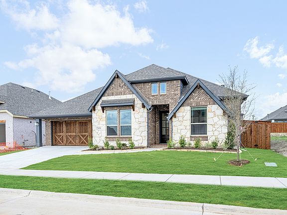 3rd image of 2406 Drummond St